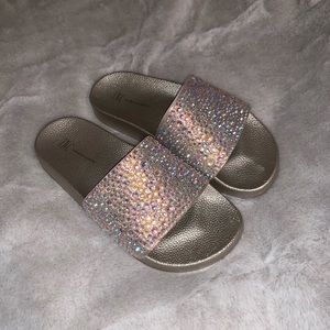 Silver / opal slides